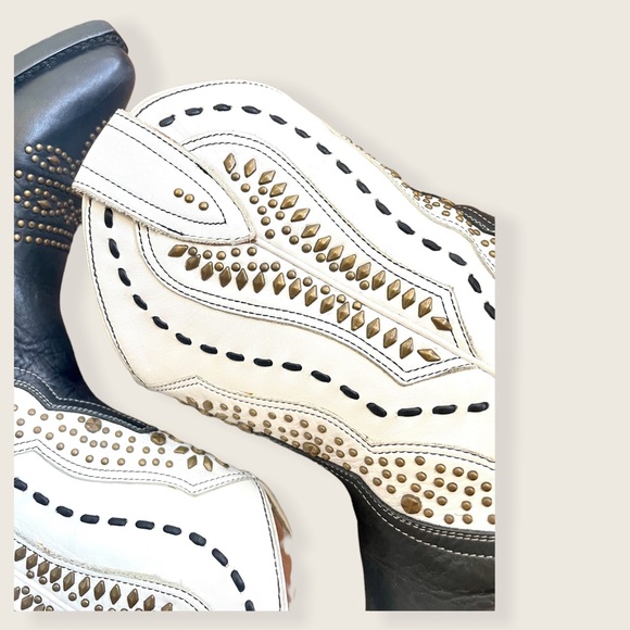 RARE Frye Tulsa Stud White Black Cowboy Pull-On Vintage Party/Festival Low Boots - Picture 11 of 14